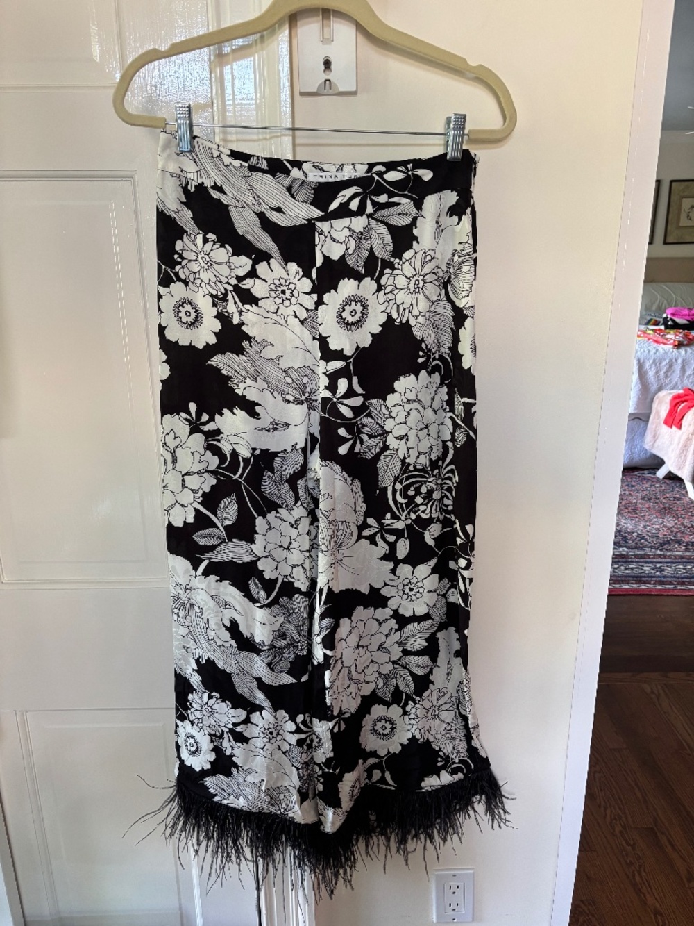 Trina Turk short weekend pant